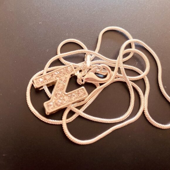 Beautiful N Initial Lettering Crystal Rhinestone pendant Silverplated Necklace - Picture 2 of 2